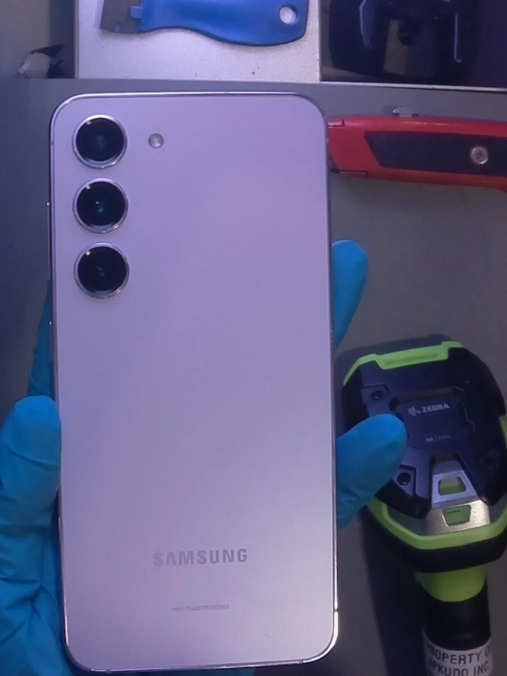 Samsung Galaxy S23(128GB) Lavender Back Panel - Picture 2 of 4